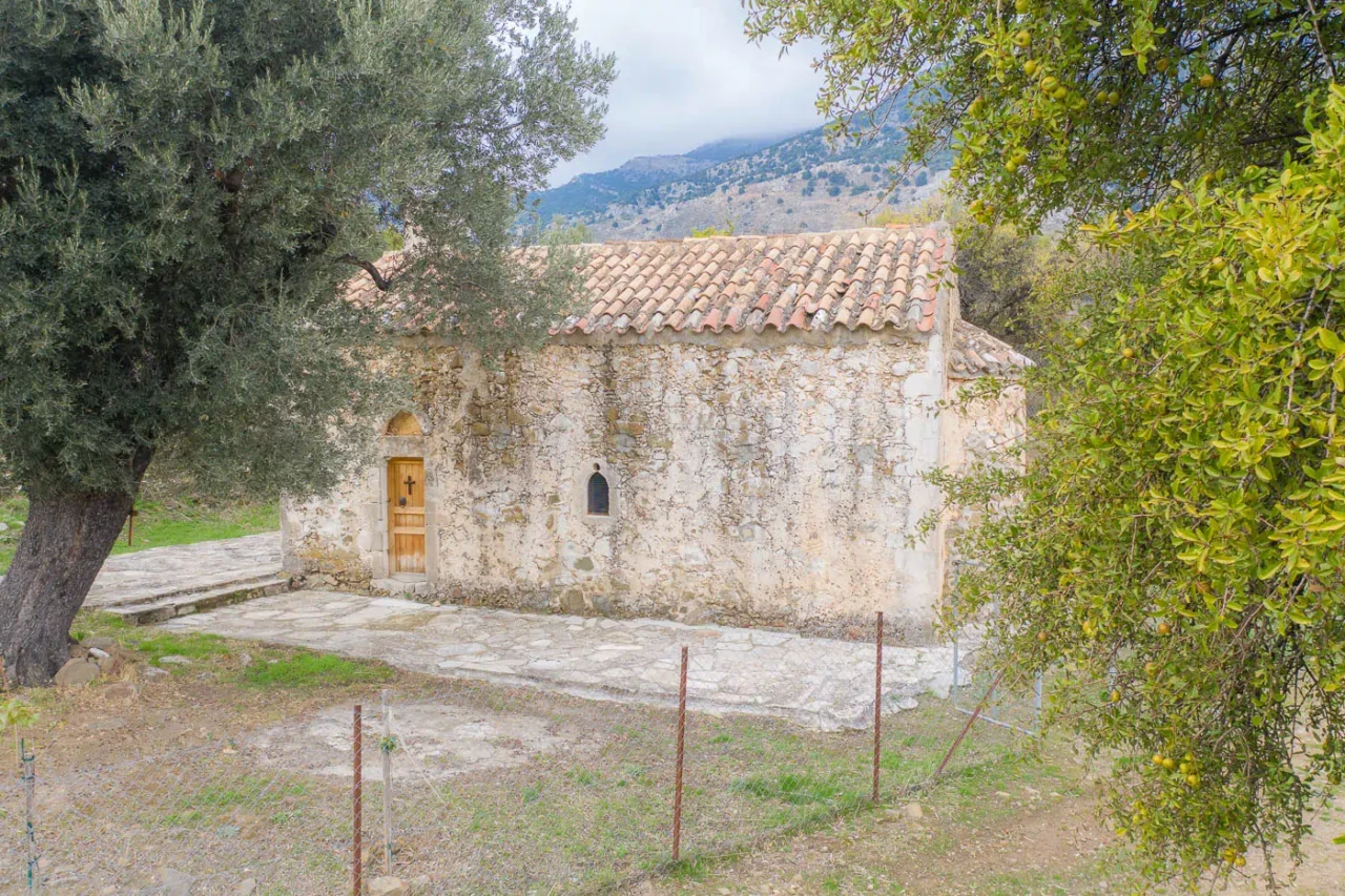 Timios Stavros church in Vorizia Crete