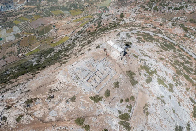 Giouchtas Minoan Peak Sanctuary