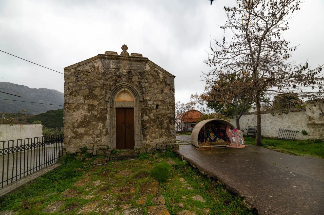 Panagia church in Thronos