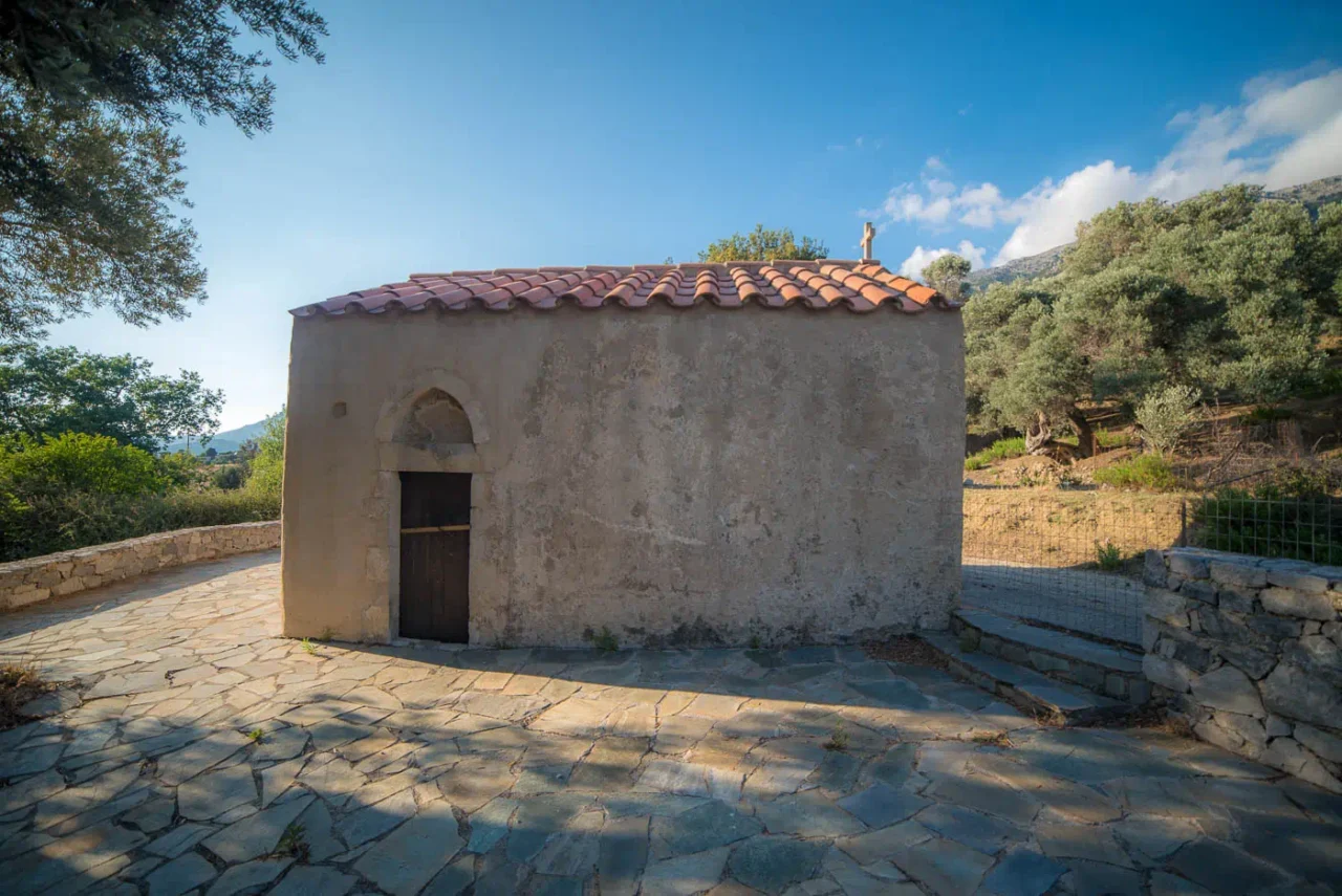 Agios Georgios in Mourtzes of Fourfouras Crete