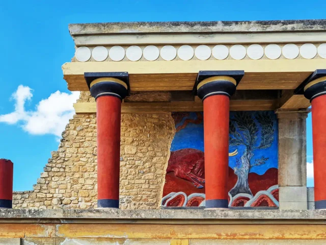 https://www.geotour.gr/wp-content/uploads/2024/05/Knossos-640x480.webp