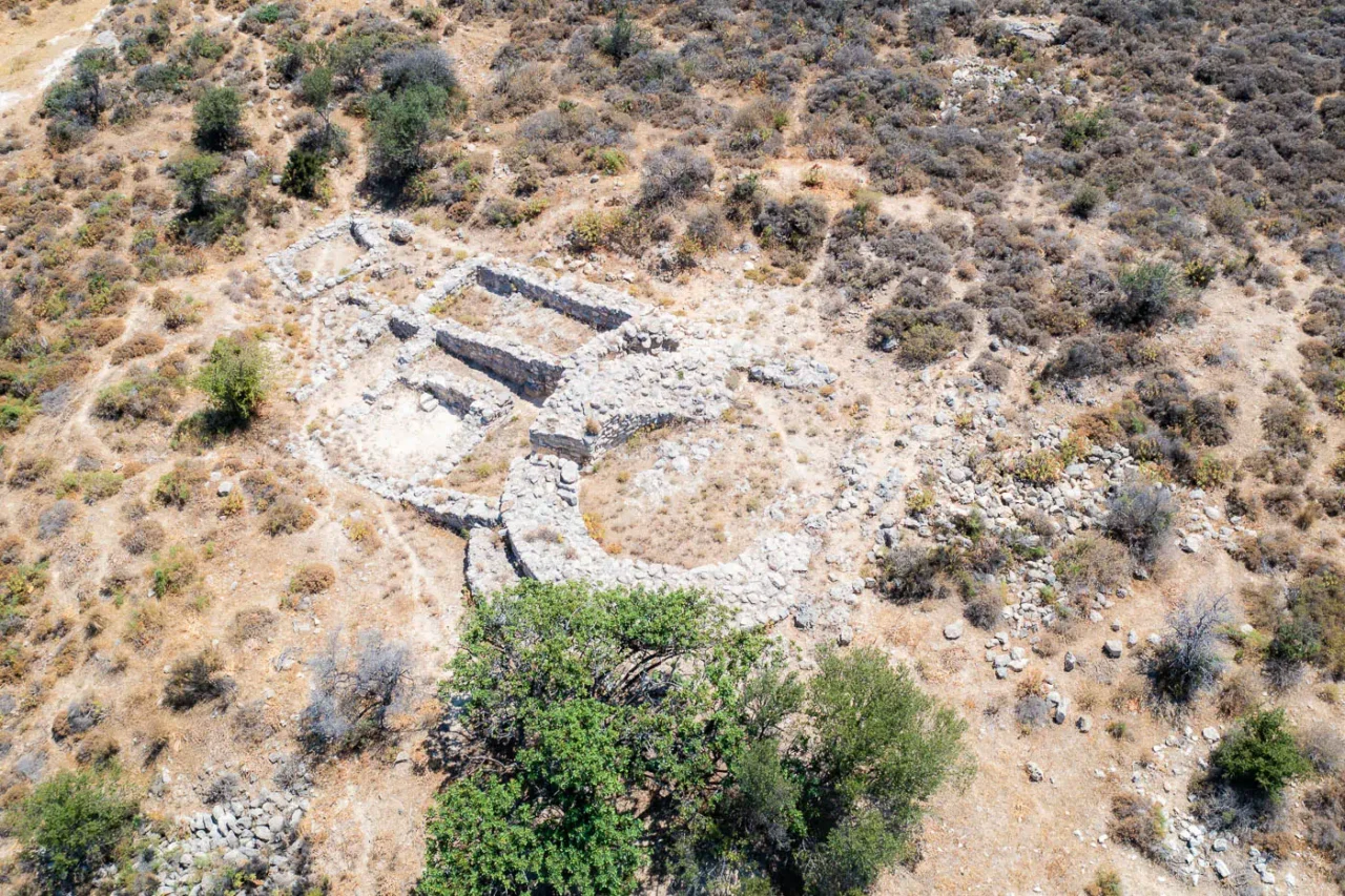 Apesokari Minoan Tholos Tomb B, in Messara south Crete