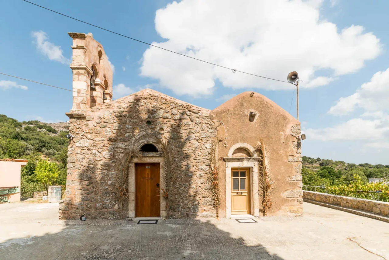 Agios Nikolaos and Agia Anna in Elenes Amari