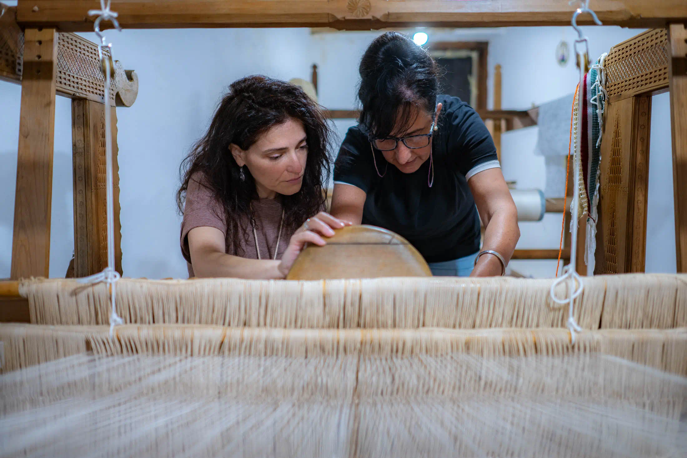 Traditional Cretan Weaving on the Loom (Argalios): A Rodakas Workshop in Margarites