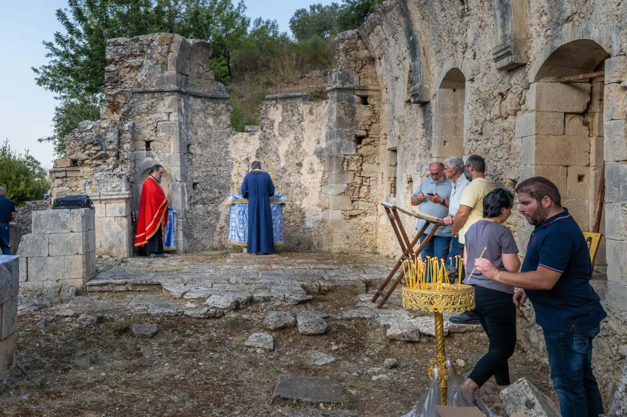 From the evening service in Agios Antonios of Petali, organised by Kato Asites cultural association for Agia Paraskevi festivities