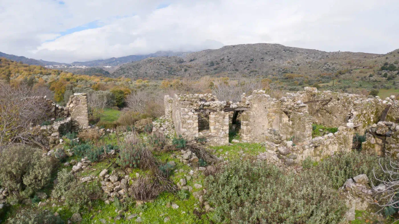 Abandoned village of Smiles