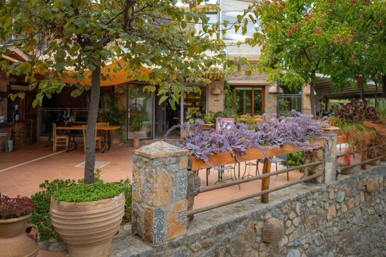 Velani hotel, alternative tourism and restaurant near Avdou in Crete