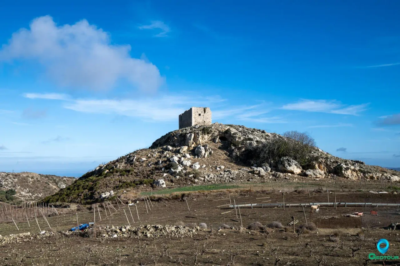 Tholoi fortress near Alagni