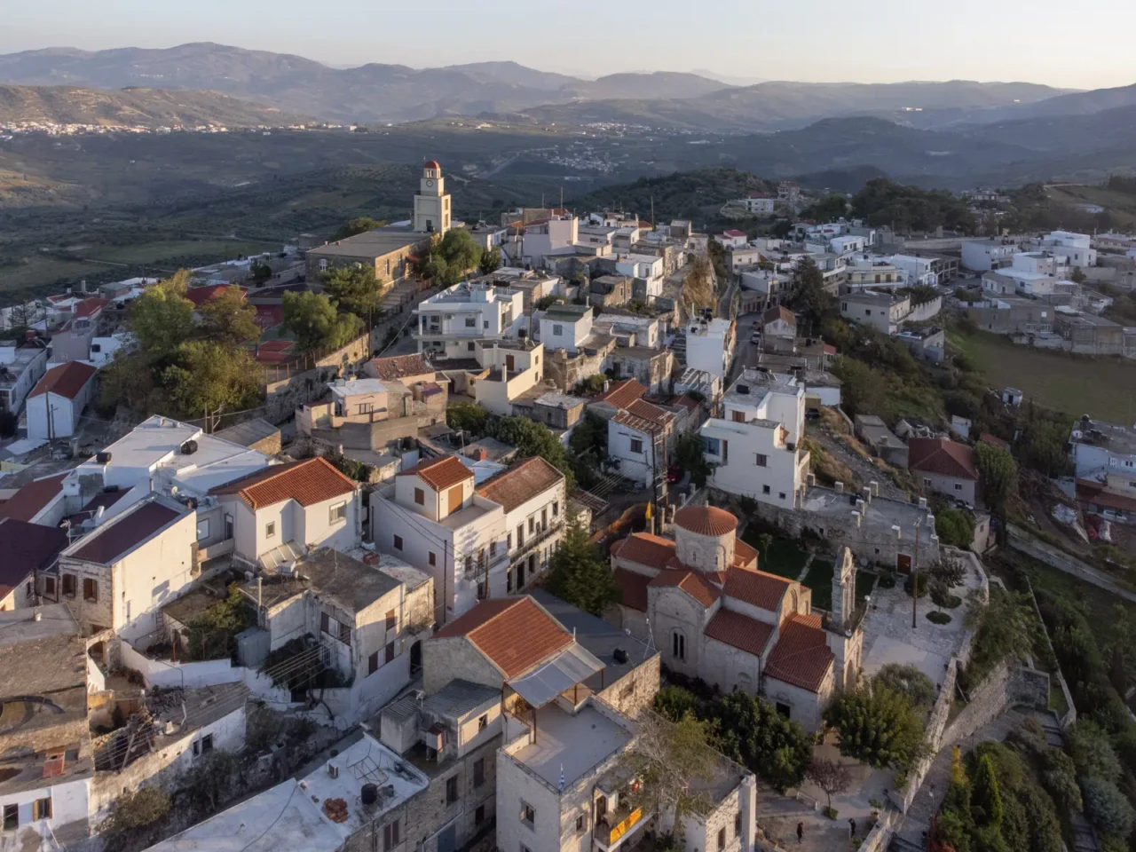 Agios Myronas photo by C Messier, Wikipedia