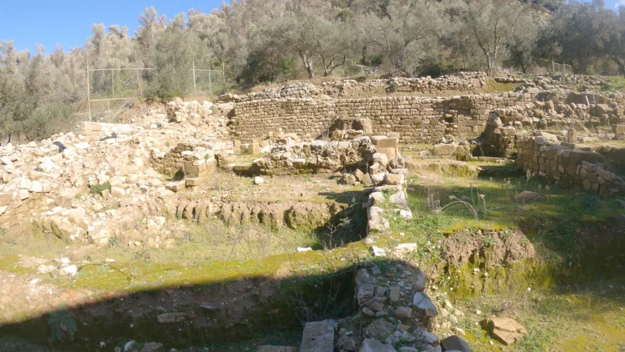 The Orthi Petra Necropolis at Eleutherna