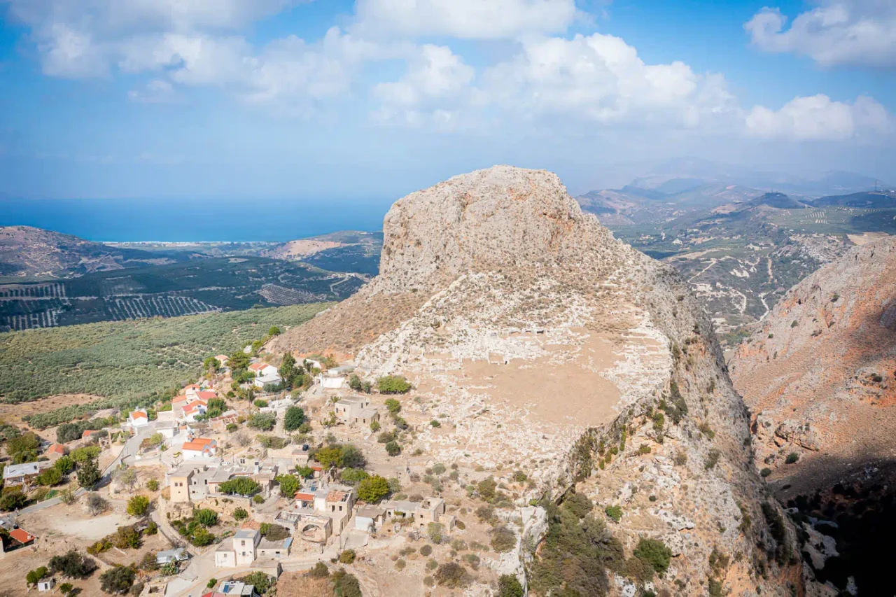 Rokka archaeological site, Toulli hill, the gorge and the modern settlement of Rokka