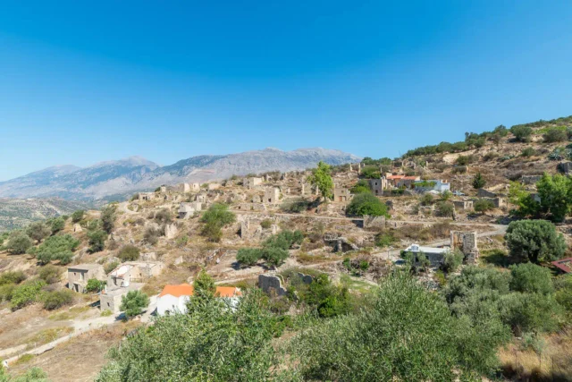 Raptis, the Abandoned Settlement near Ano Moulia