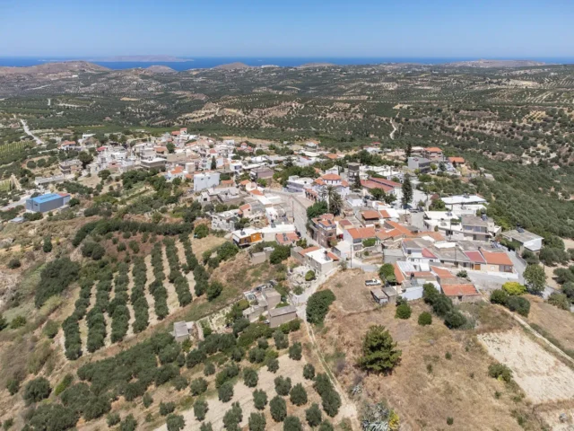 Aitania, Chersonissos