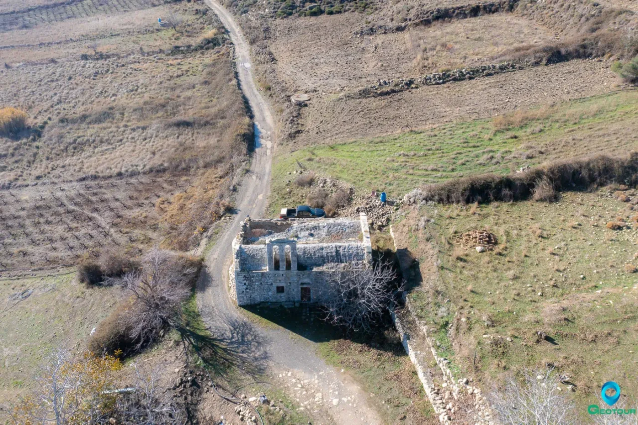 Agioi Apostoloi Church (Holy Apostles), Alagni