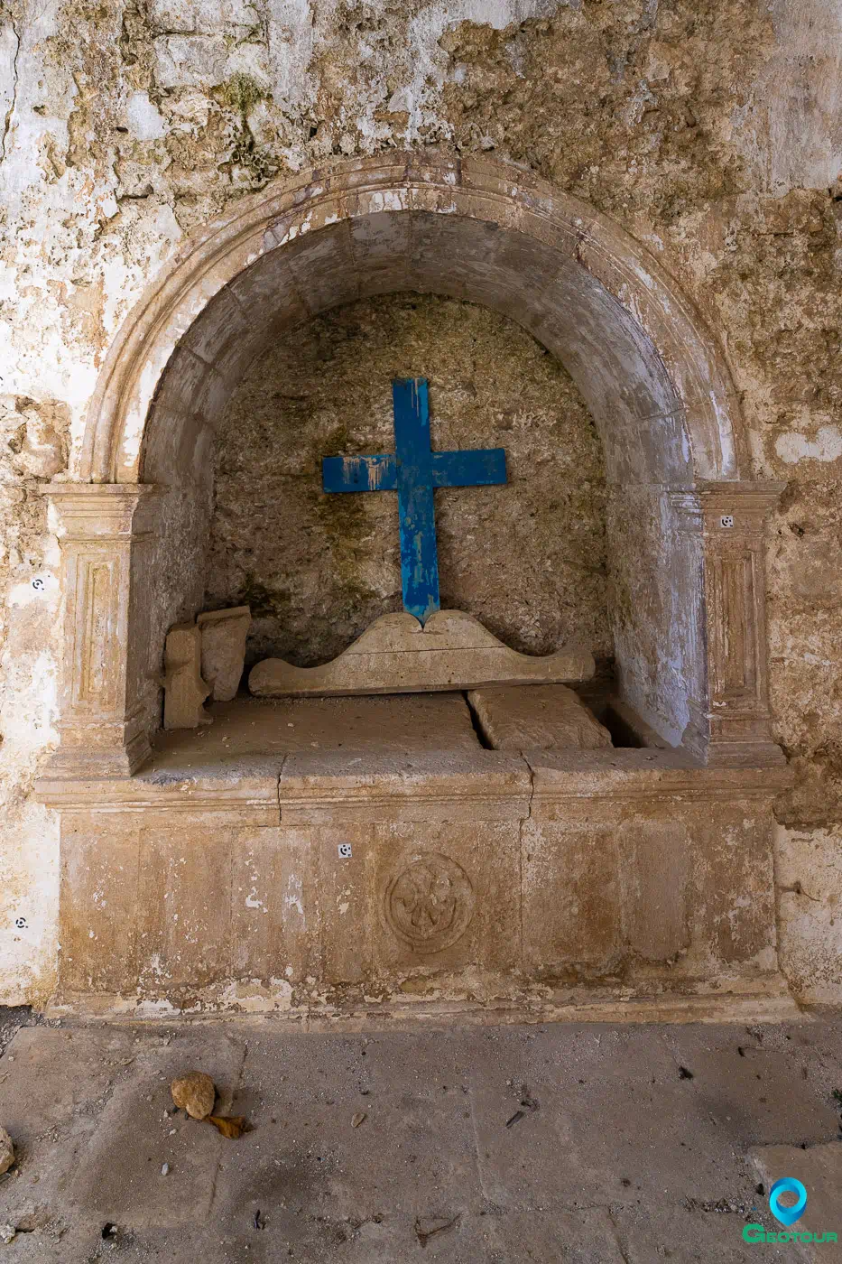 The interior arcosolium, Agioi Apostoloi Church (Holy Apostles), Alagni