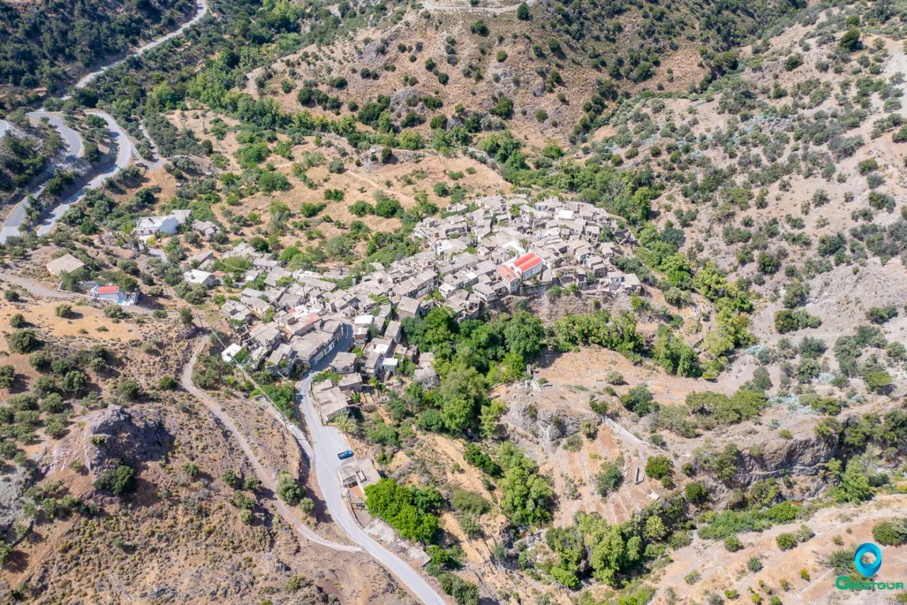 The almost abandoned Kalami settlement near Ano Viannos.